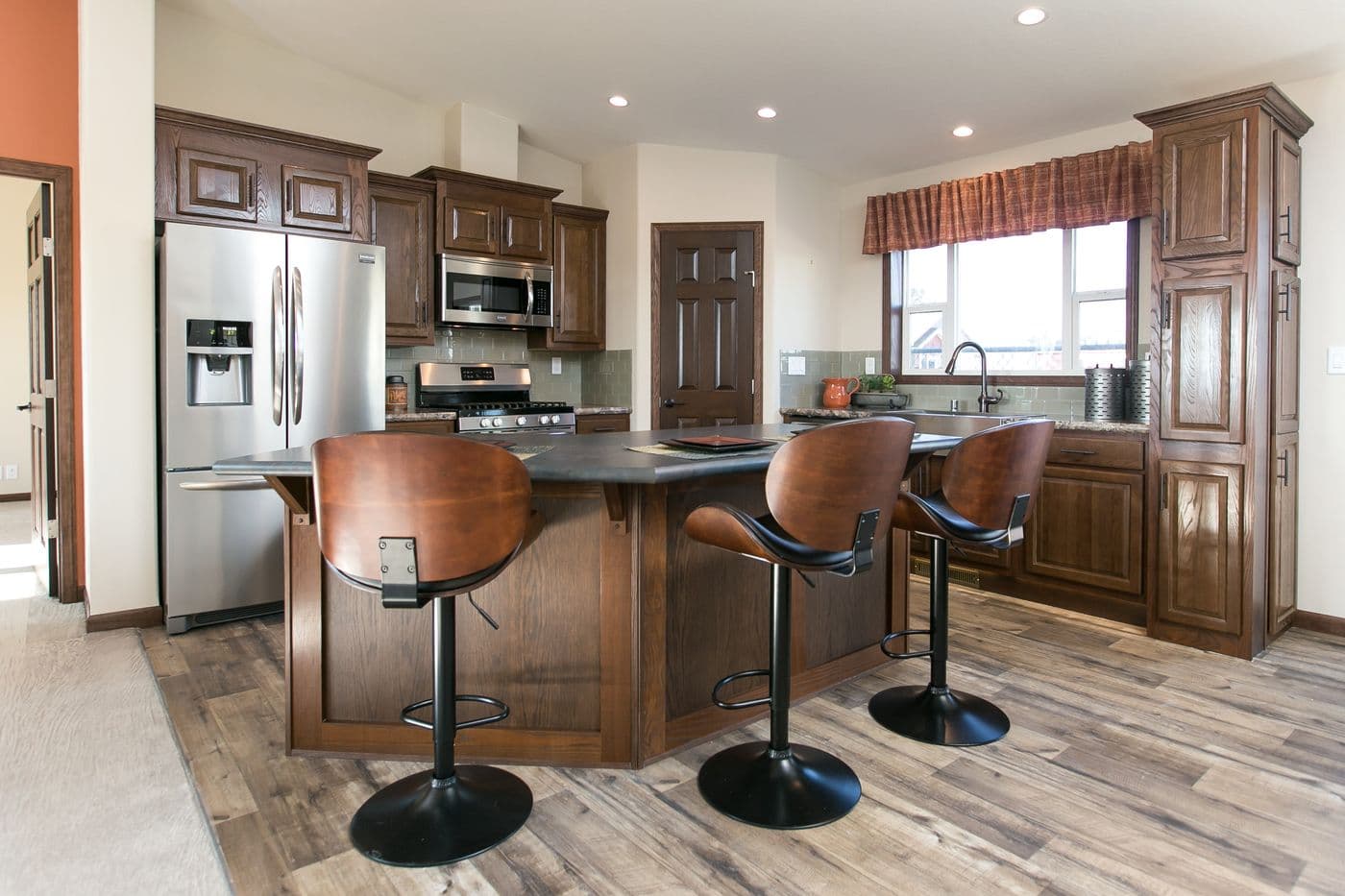 The INTEGRITY 98 MOD Kitchen. This Manufactured Mobile Home features 2 bedrooms and 2 baths.