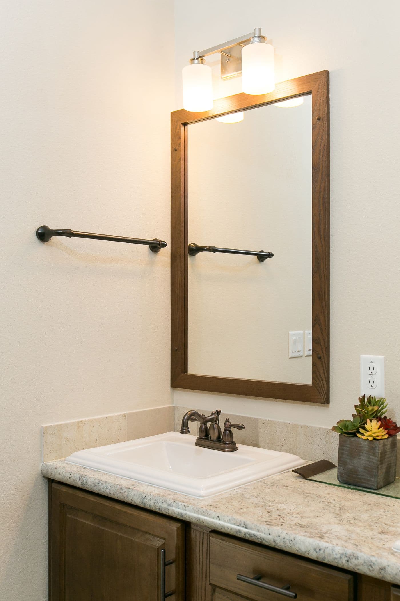 The INTEGRITY 98 MOD Primary Bathroom. This Manufactured Mobile Home features 2 bedrooms and 2 baths.